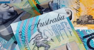 Australian budget 2023: Image of Australian $10 notes